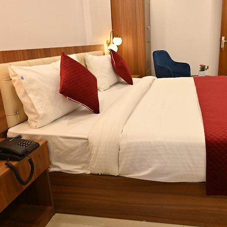 Hotel Down Town Paschim Vihar Δελχί Εξωτερικό φωτογραφία