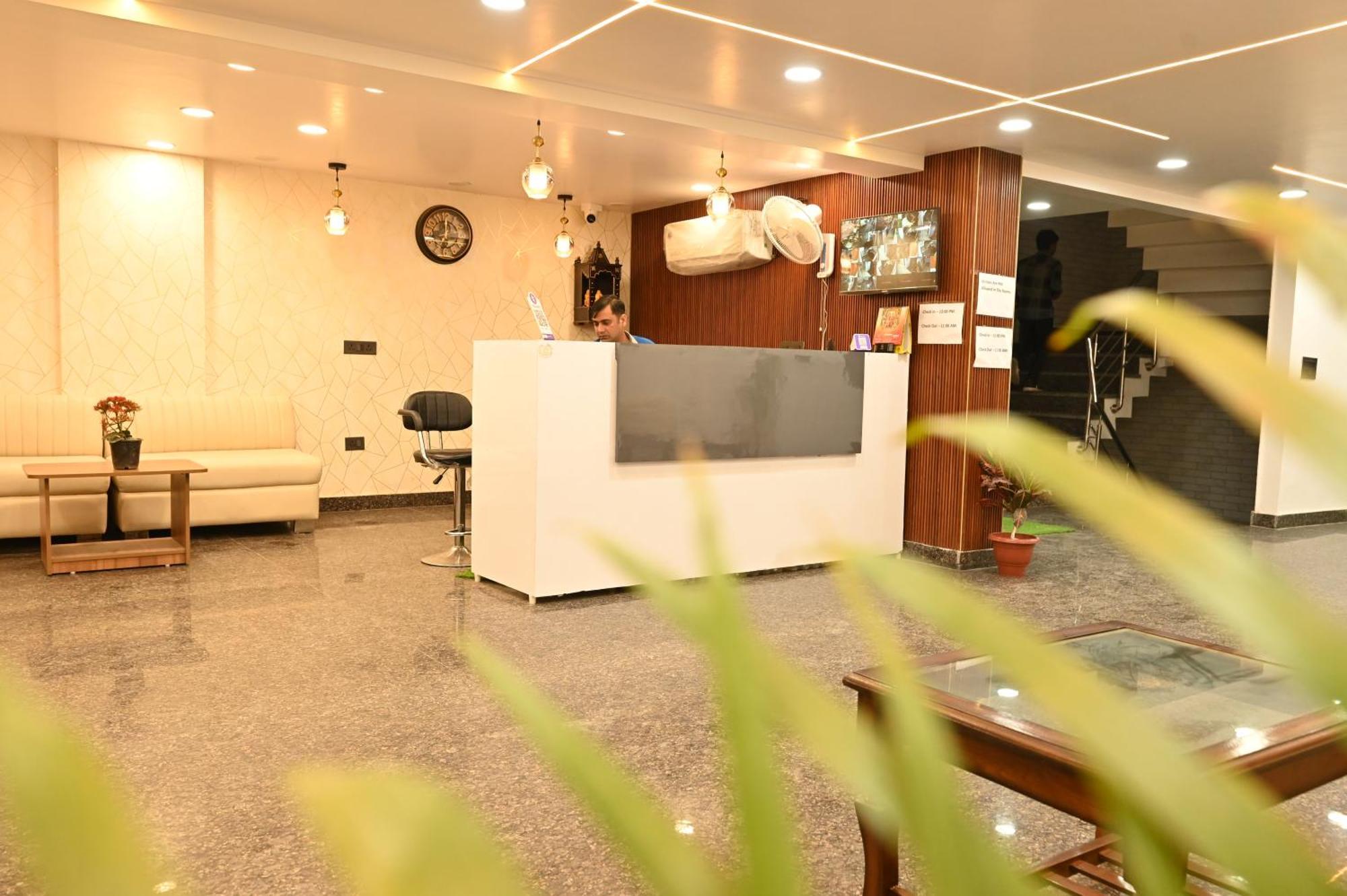Hotel Down Town Paschim Vihar Δελχί Εξωτερικό φωτογραφία