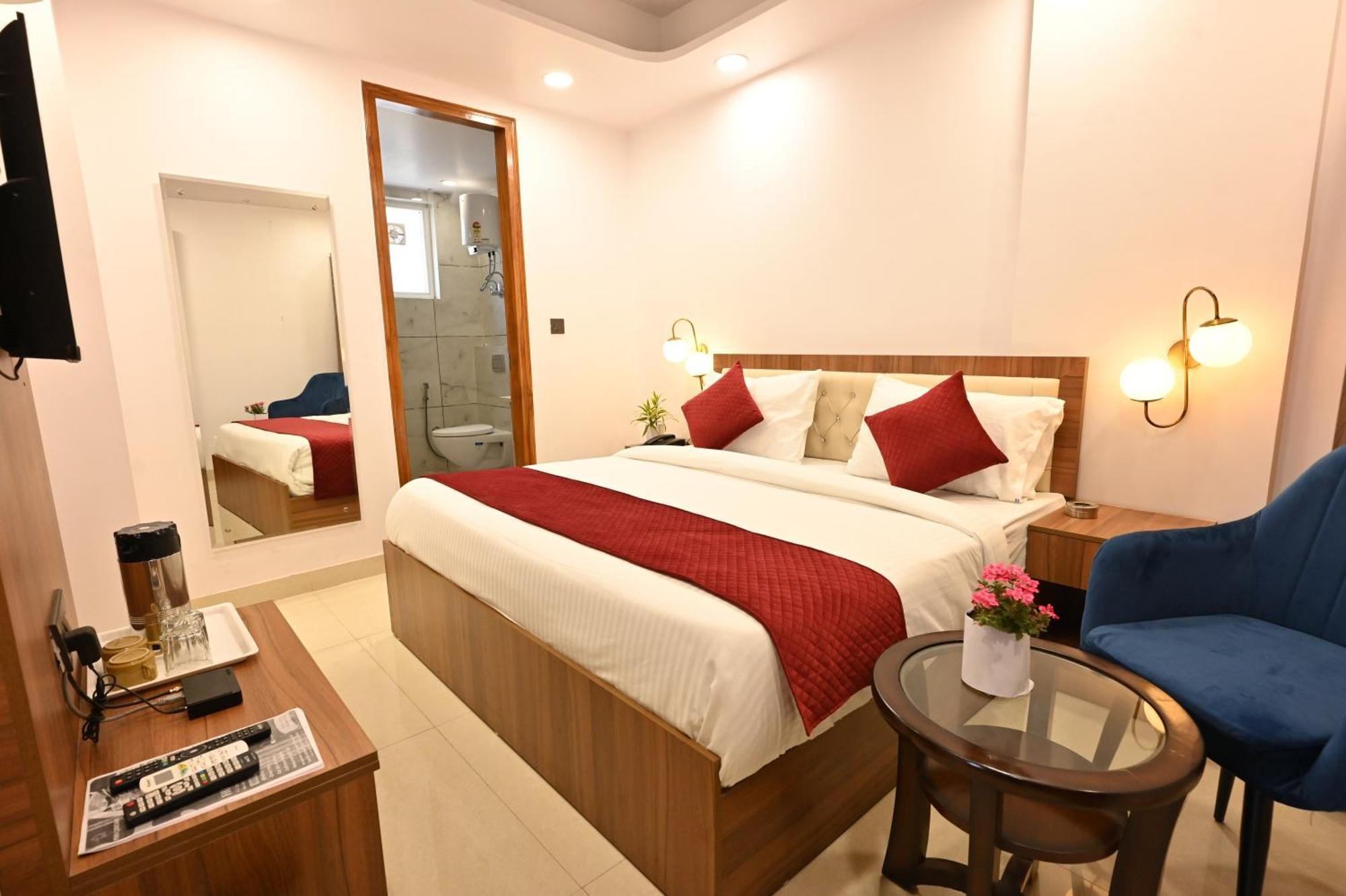 Hotel Down Town Paschim Vihar Δελχί Εξωτερικό φωτογραφία