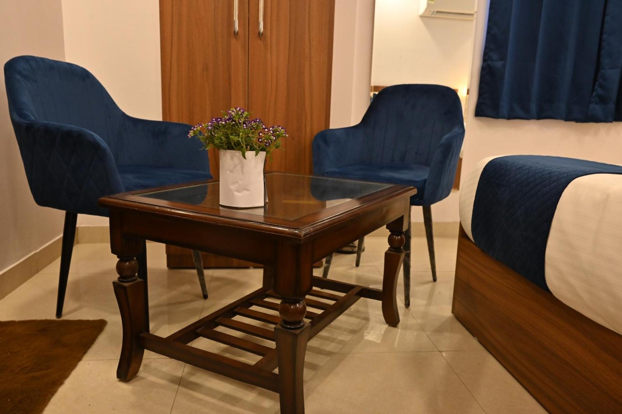 Hotel Down Town Paschim Vihar Δελχί Εξωτερικό φωτογραφία