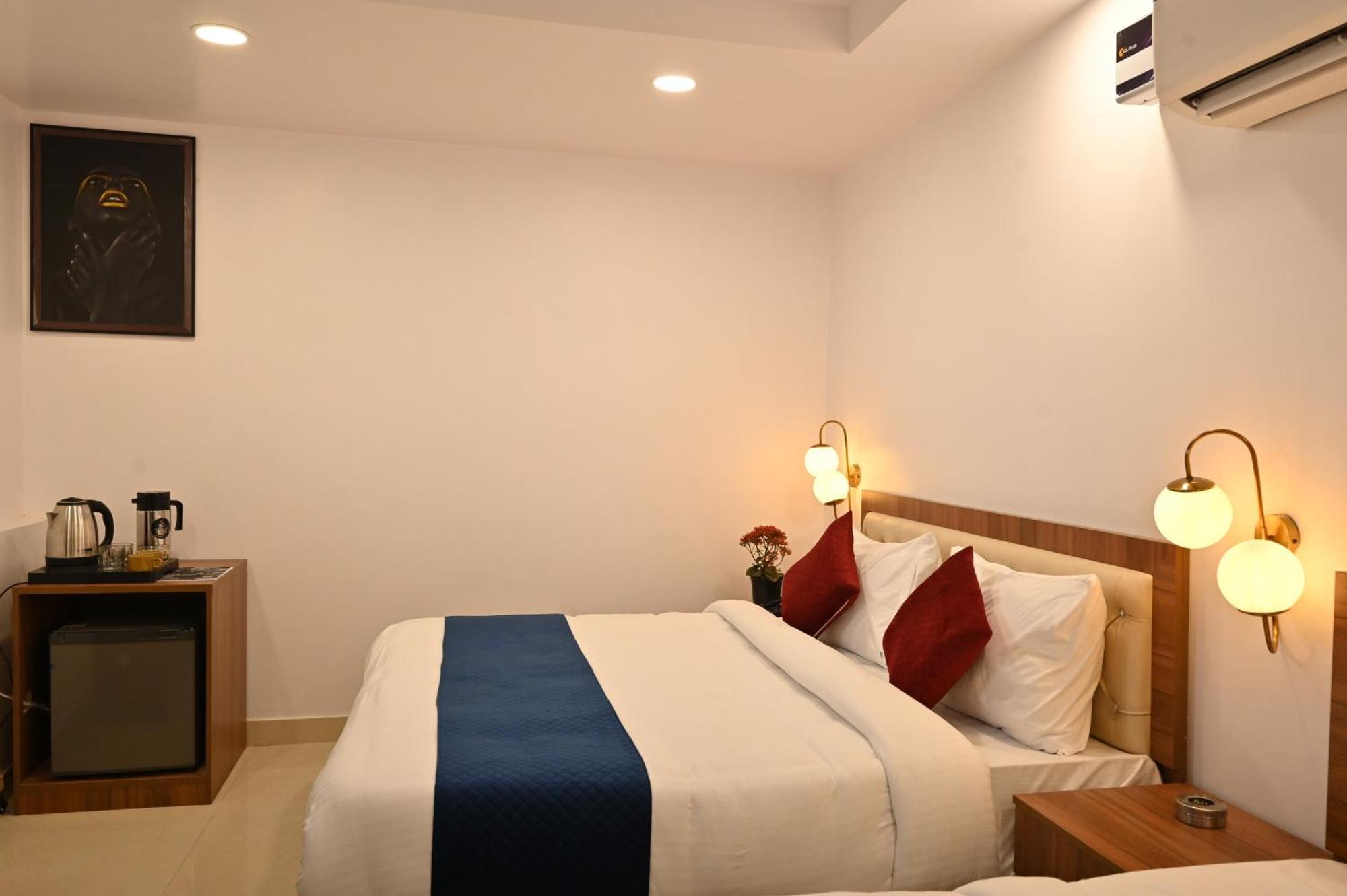 Hotel Down Town Paschim Vihar Δελχί Εξωτερικό φωτογραφία