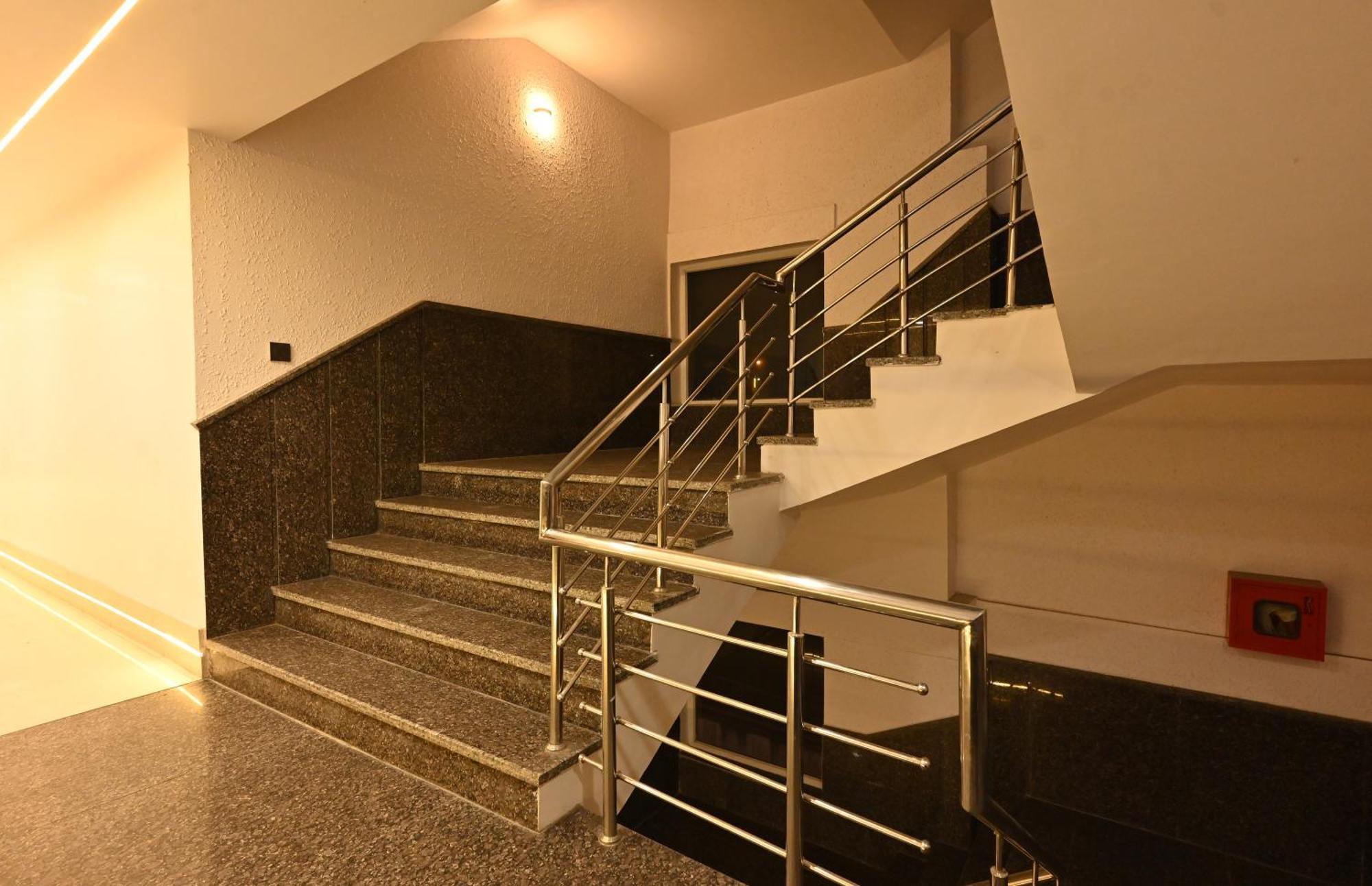 Hotel Down Town Paschim Vihar Δελχί Εξωτερικό φωτογραφία