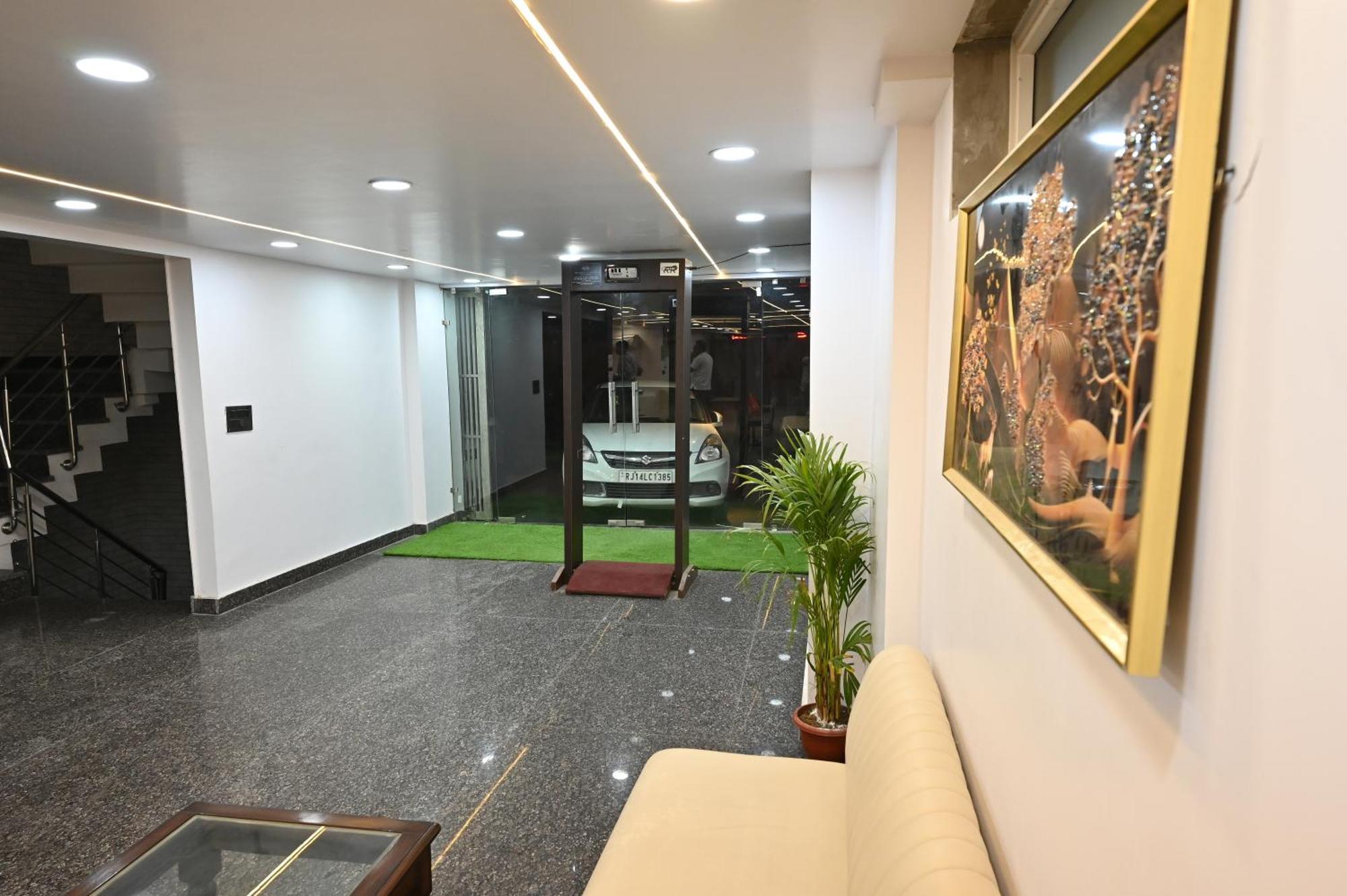 Hotel Down Town Paschim Vihar Δελχί Εξωτερικό φωτογραφία