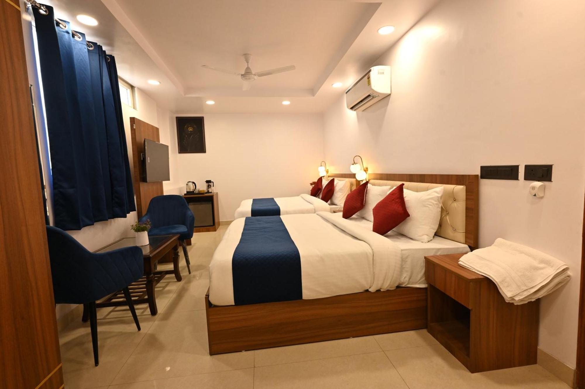 Hotel Down Town Paschim Vihar Δελχί Εξωτερικό φωτογραφία